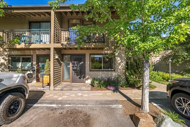 $855,000 | 121 4 Seasons Way, Unit 13, Ketchum, ID 83340