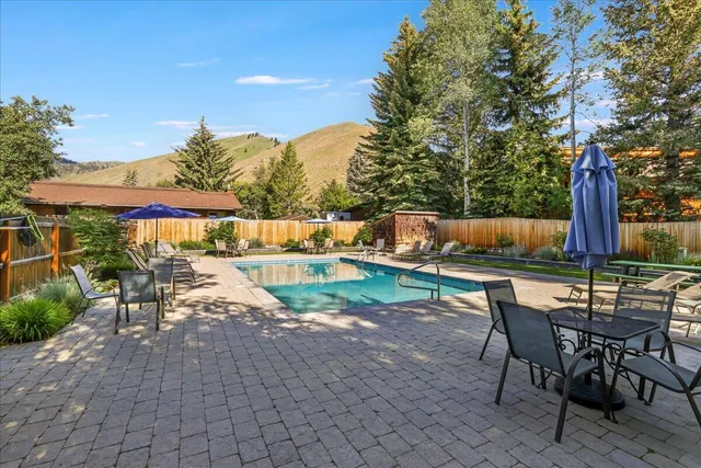 $799,999 | 121 4 Seasons Way, Unit 13, Ketchum, ID 83340