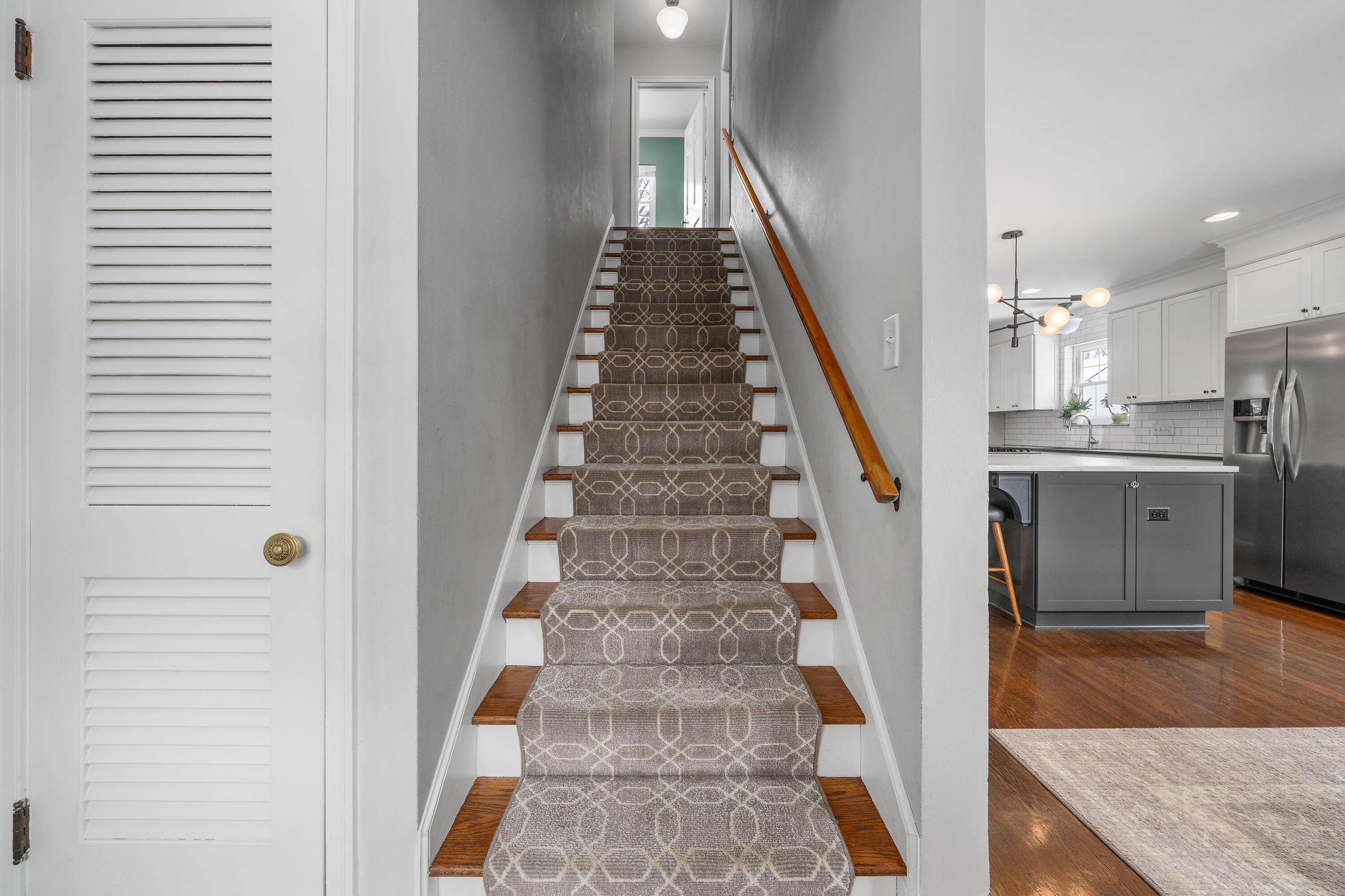285 South Cassingham Road Columbus, OH 43209 - Photo 24 of 60 DSC07116