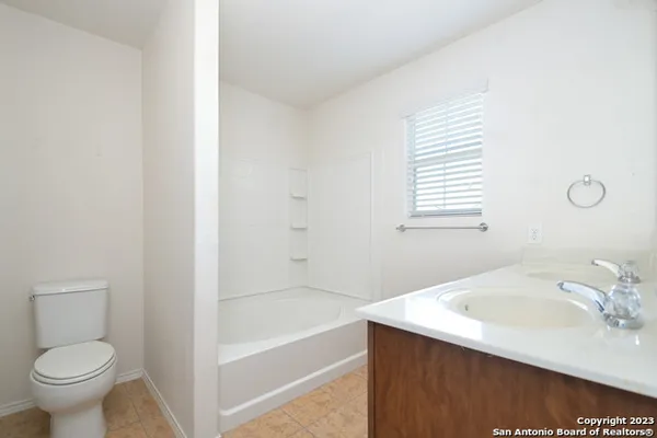 $2,200 | 3727 Fringe Breeze, San Antonio, TX 78261