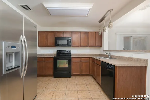 $2,200 | 3727 Fringe Breeze, San Antonio, TX 78261