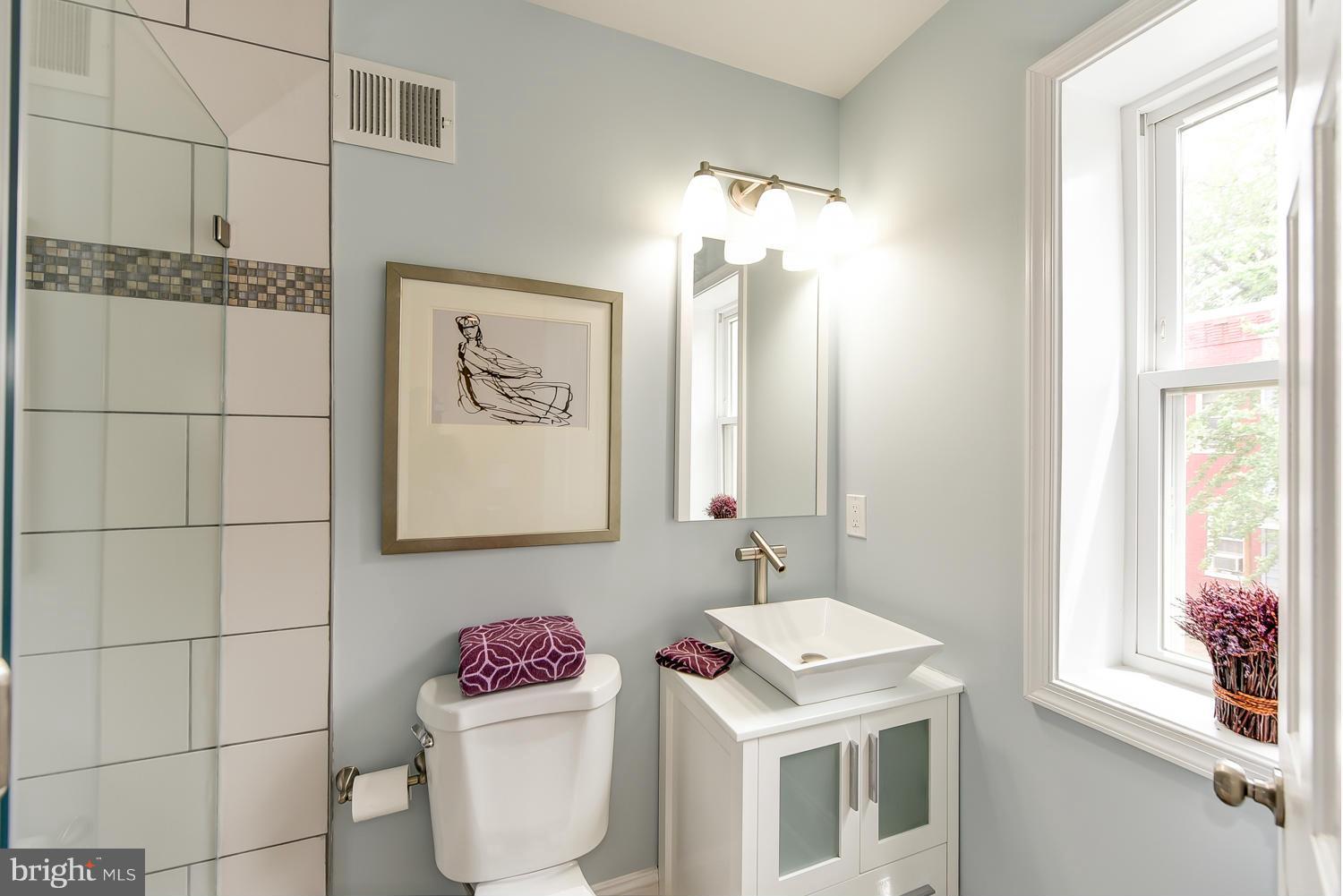 1632 Rosedale Street Northeast Washington, DC 20002 - Photo 18 of 30 Bath (Master)