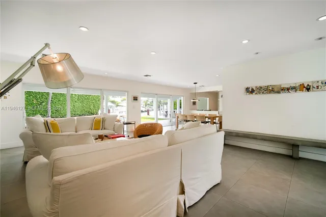 a view of a dining room and livingroom view