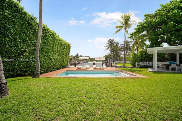 $32,000 | 861 Harbor Drive, Key Biscayne, FL 33149