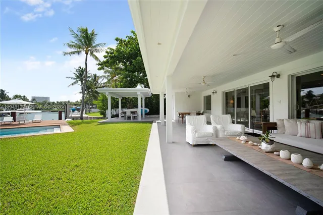 $32,000 | 861 Harbor Drive, Key Biscayne, FL 33149