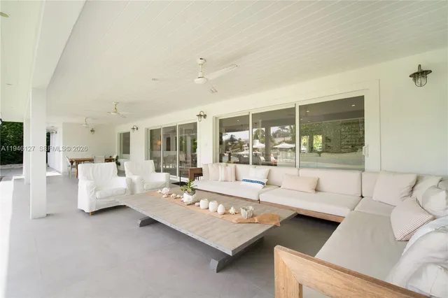 $32,000 | 861 Harbor Drive, Key Biscayne, FL 33149