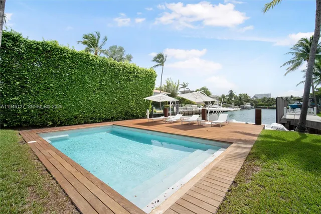 $32,000 | 861 Harbor Drive, Key Biscayne, FL 33149