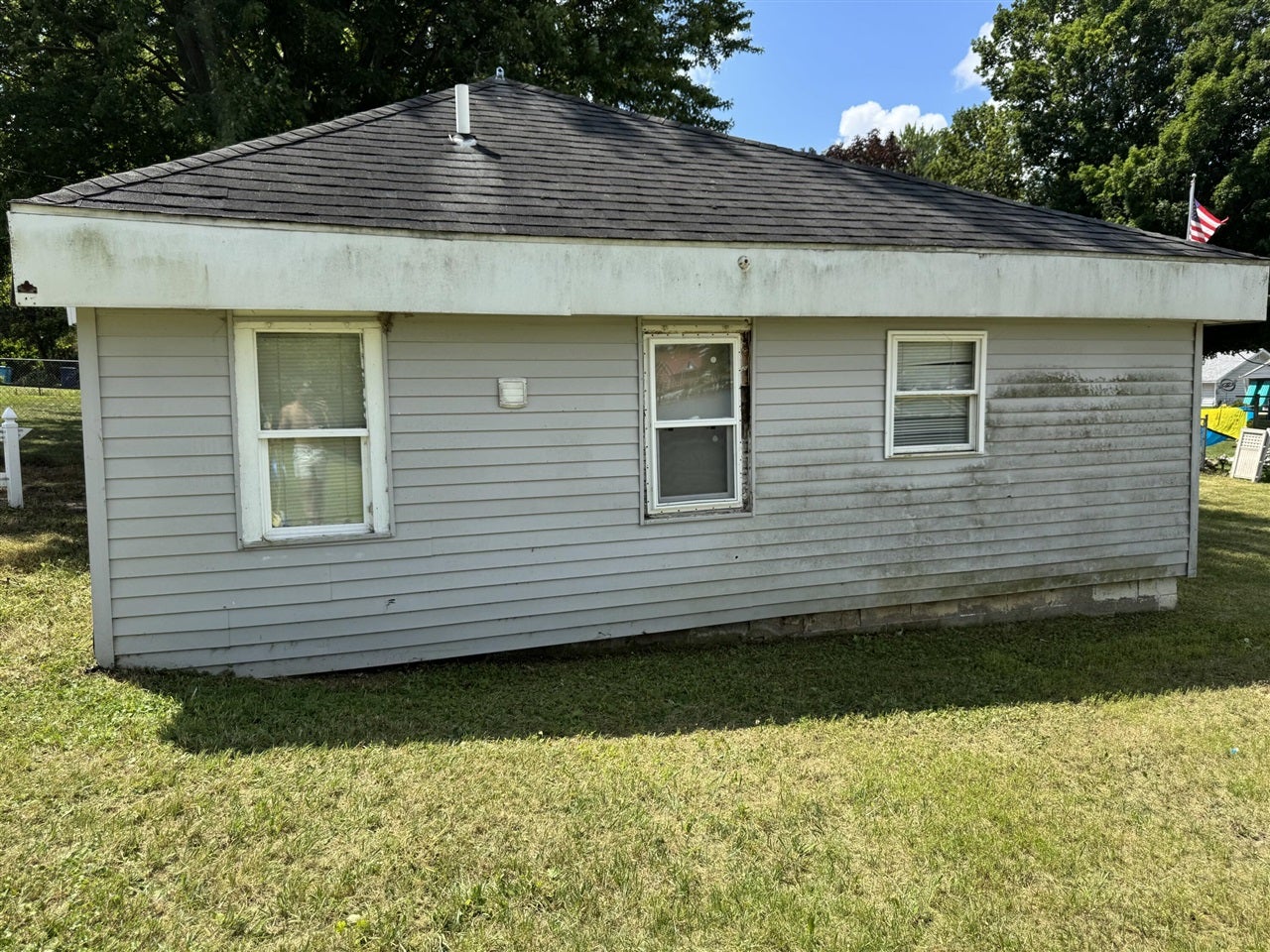 141 Goodell Street Colon, MI 49040 - Photo 2 of 9 Gallery Image 2
