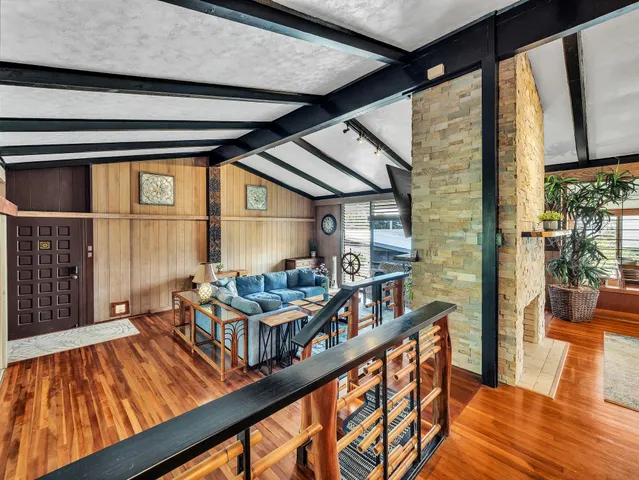 a outdoor view of an outdoor seating