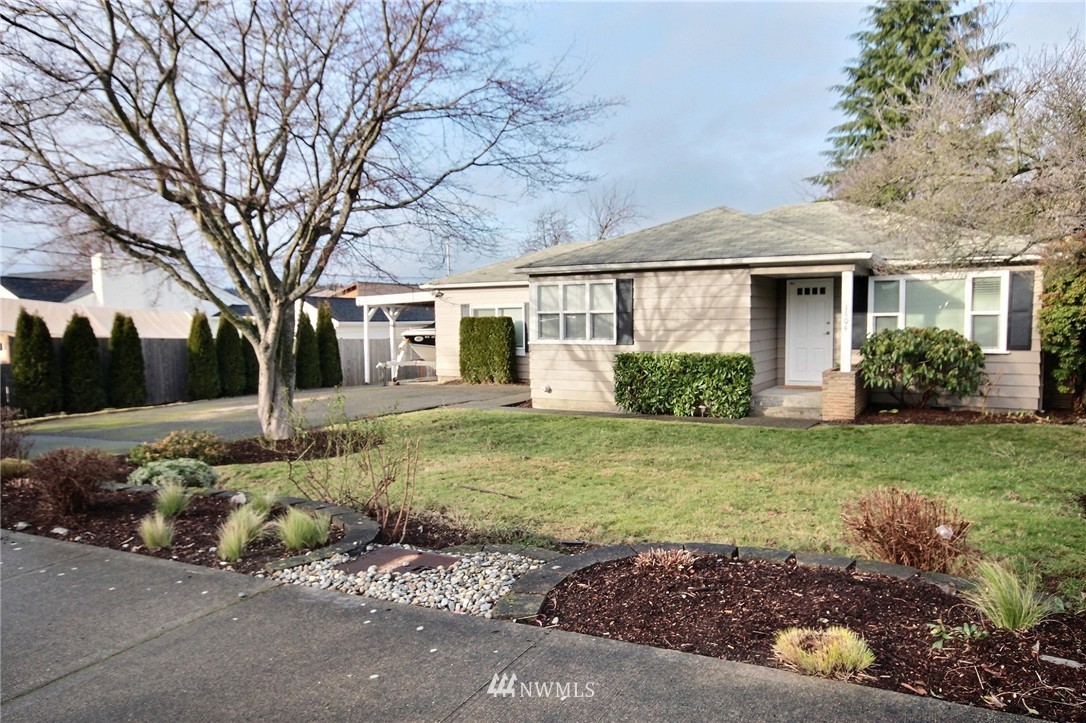 1104 North 30th Street Renton, WA 98056 - Photo 1 of 22