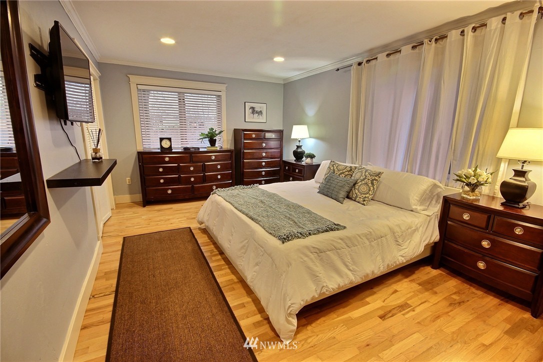 1104 North 30th Street Renton, WA 98056 - Photo 11 of 22