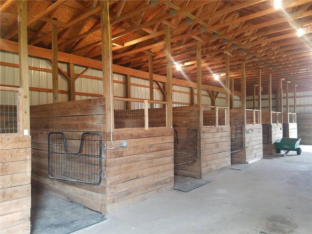 195 McCarrell Road Hickory, PA 15340 - Photo 3 of 16