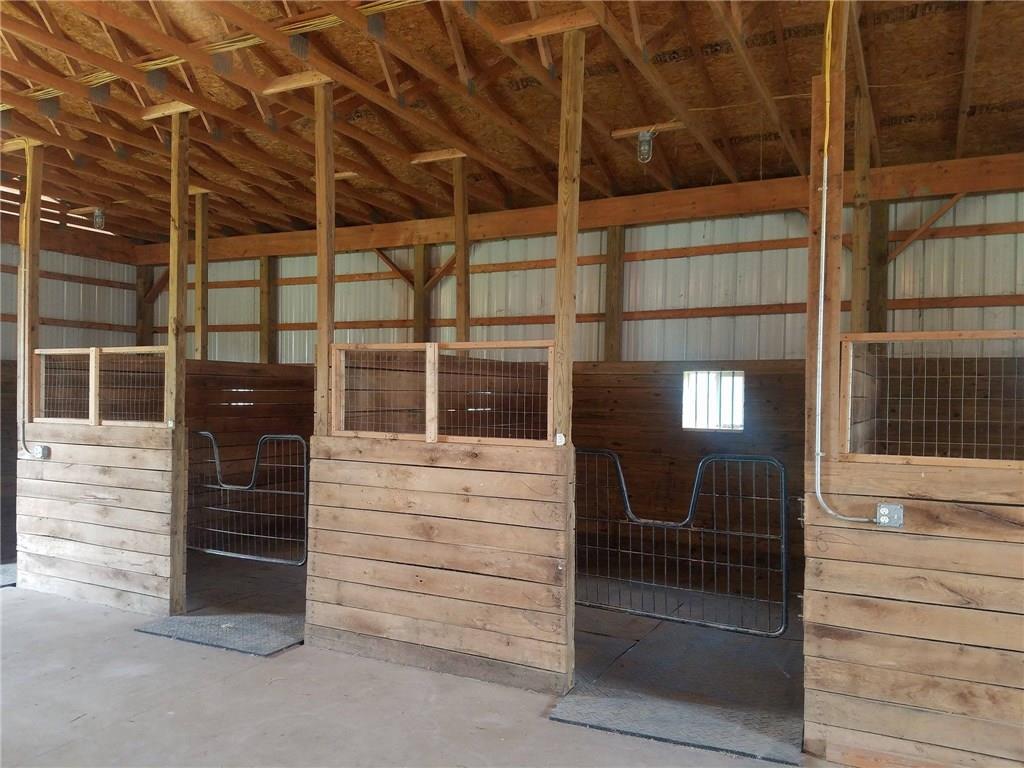 195 McCarrell Road Hickory, PA 15340 - Photo 4 of 16