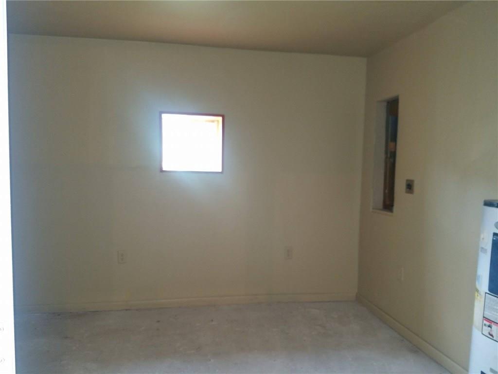 195 McCarrell Road Hickory, PA 15340 - Photo 8 of 16 Extra office space