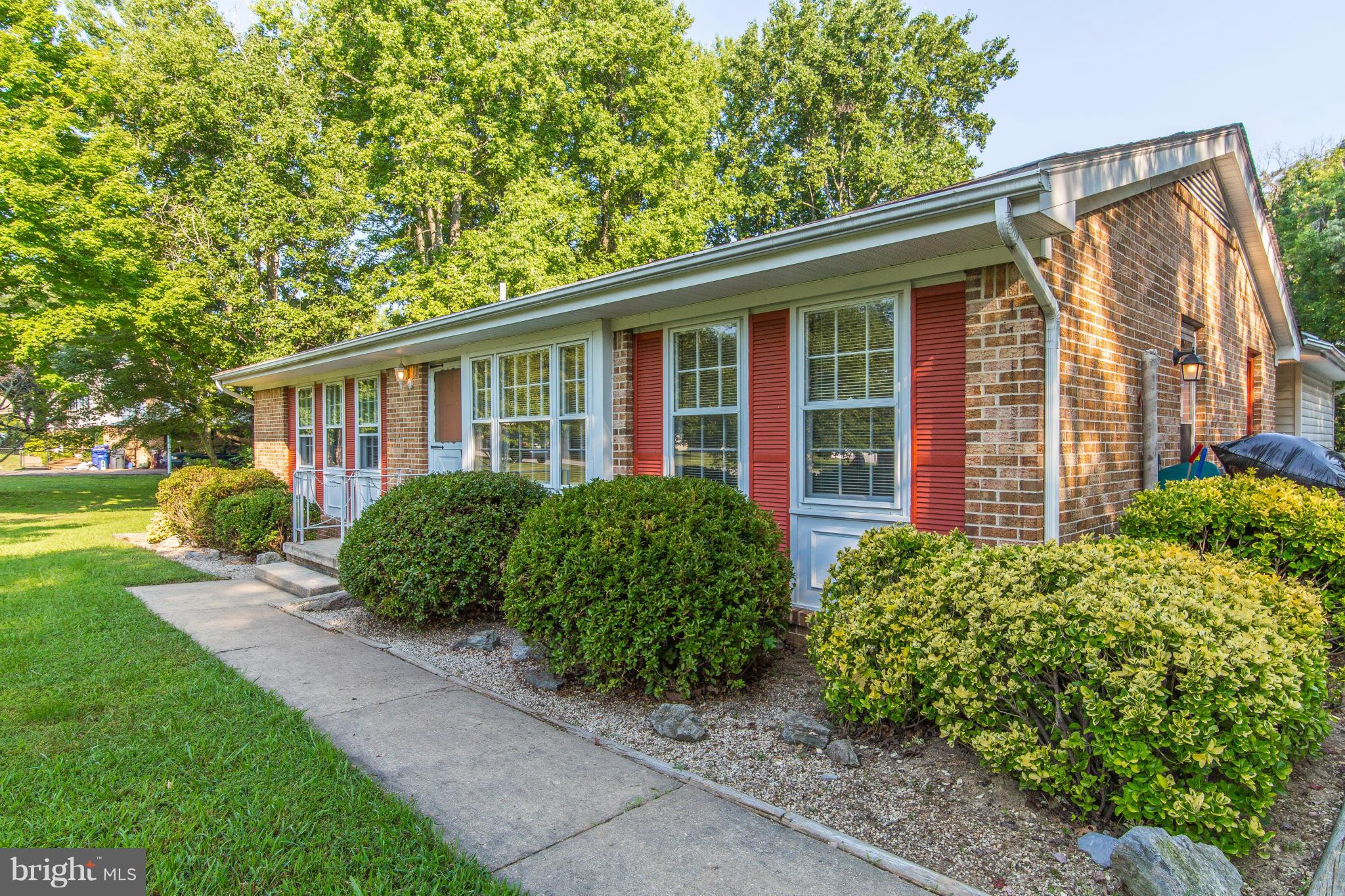7417 Robin Road La Plata, MD 20646 - Photo 2 of 29 Exterior (Front)