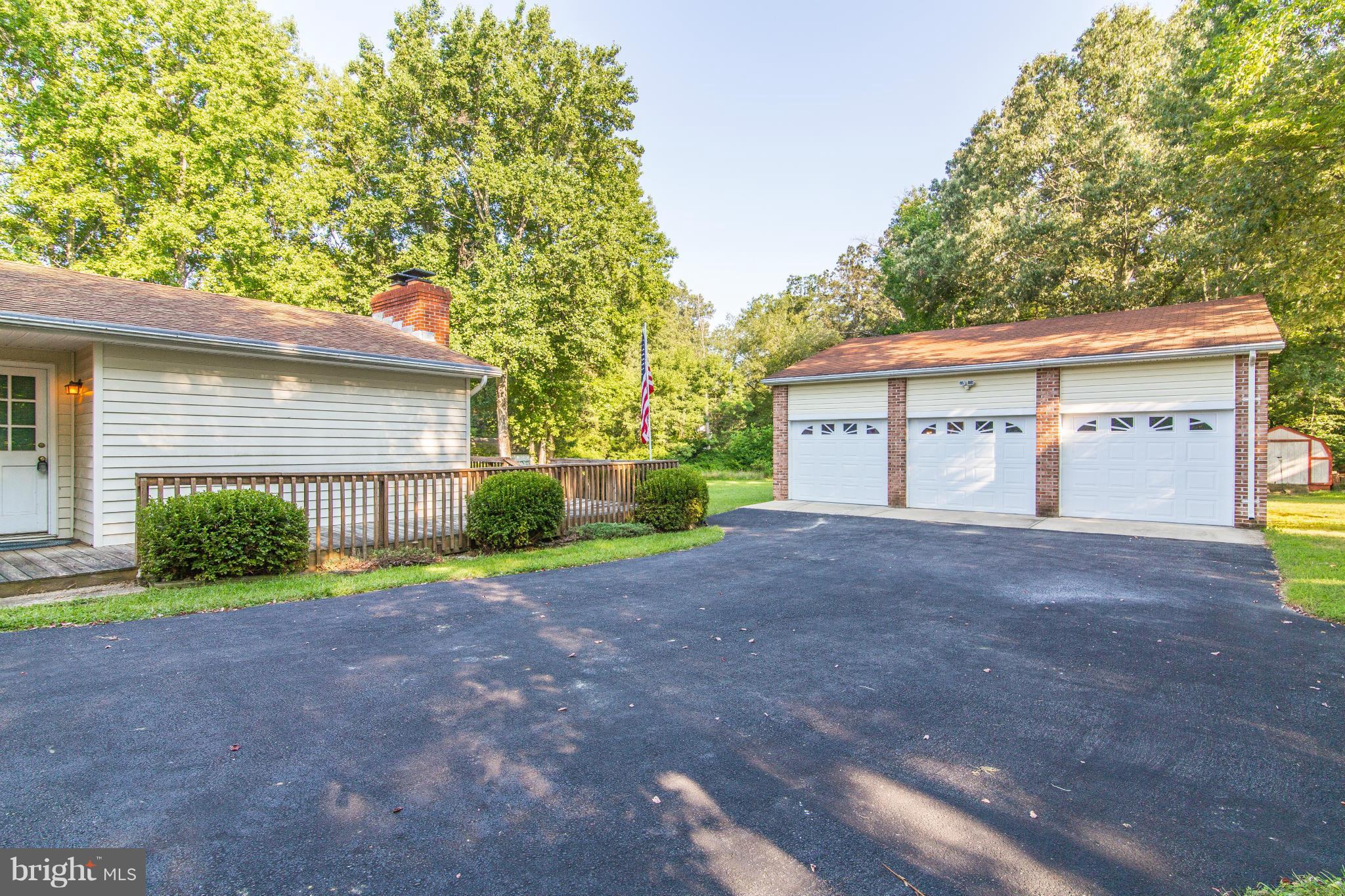 7417 Robin Road La Plata, MD 20646 - Photo 3 of 29 Exterior (General)