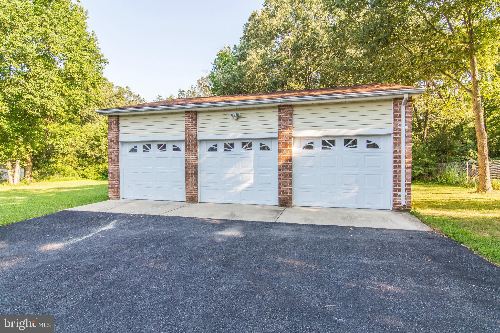 7417 Robin Road La Plata, MD 20646 - Photo 4 of 29 Exterior (General)
