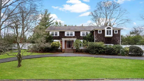 $1,850,000 | 3 Penny Lane, Scarsdale, NY 10583
