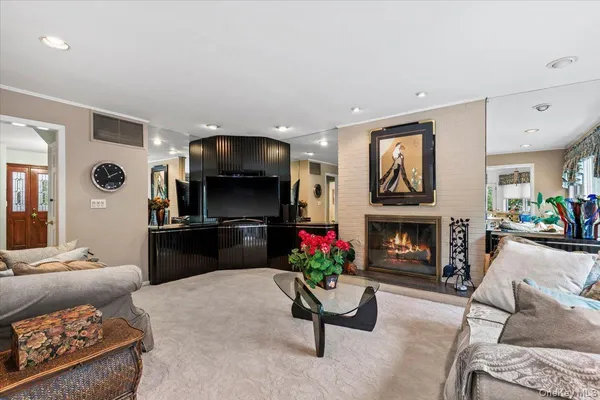 $1,850,000 | 3 Penny Lane, Scarsdale, NY 10583