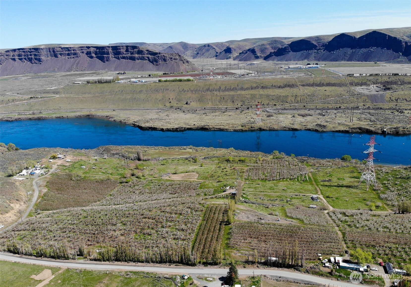 7199 Tarpiscan Road, Unit 1 & 2 Malaga, WA 98828 - Photo 5 of 10 a view of ocean with a mountain