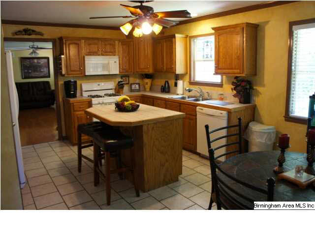 276 Foxley Road Anniston, AL 36205 - Photo 8 of 26