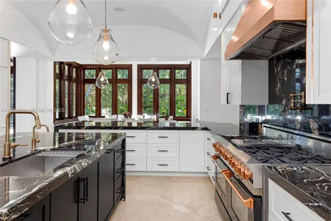 $29,950,000 | 3400 North Flagler Drive, West Palm Beach, FL 33407