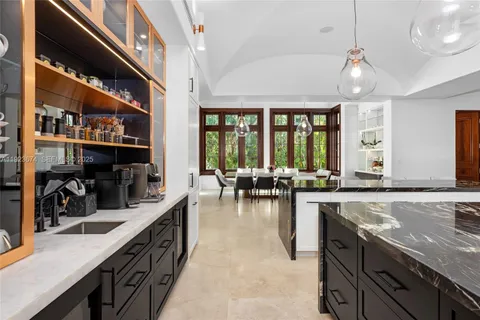 $29,950,000 | 3400 North Flagler Drive, West Palm Beach, FL 33407