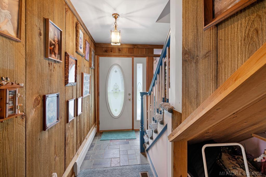 6186 Hunters Creek Road Imlay City, MI 48444 - Photo 10 of 53 50127321-9.JPG