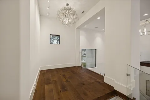 $6,495,000 | 318 Knipp Road, Houston, TX 77024