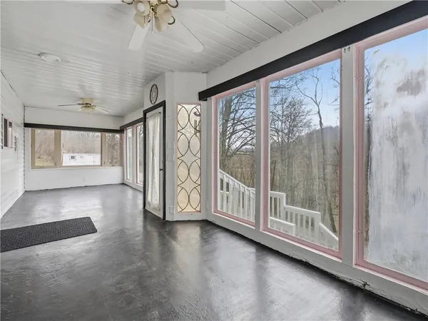 $184,900 | 893 Dillie Road, Prosperity, PA 15329