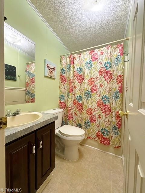 390 Apple Road Reidsville, NC 27320 - Photo 24 of 37 Guest Bathroom