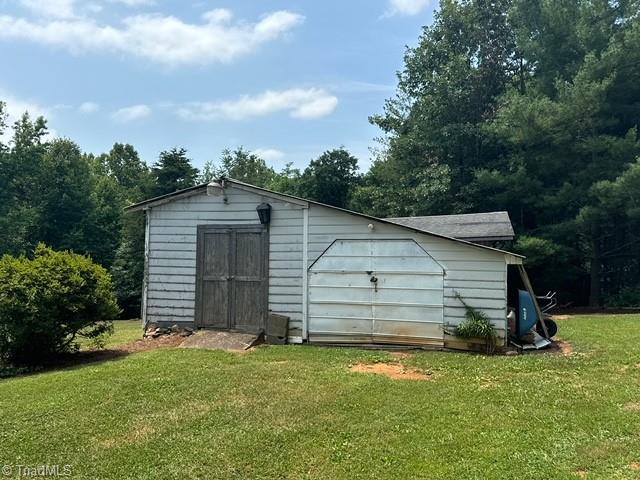 390 Apple Road Reidsville, NC 27320 - Photo 31 of 37 Gallery Image 31