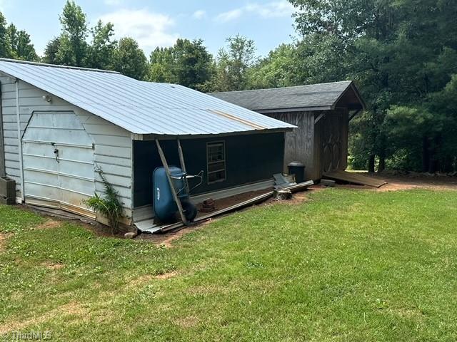 390 Apple Road Reidsville, NC 27320 - Photo 32 of 37 Gallery Image 32