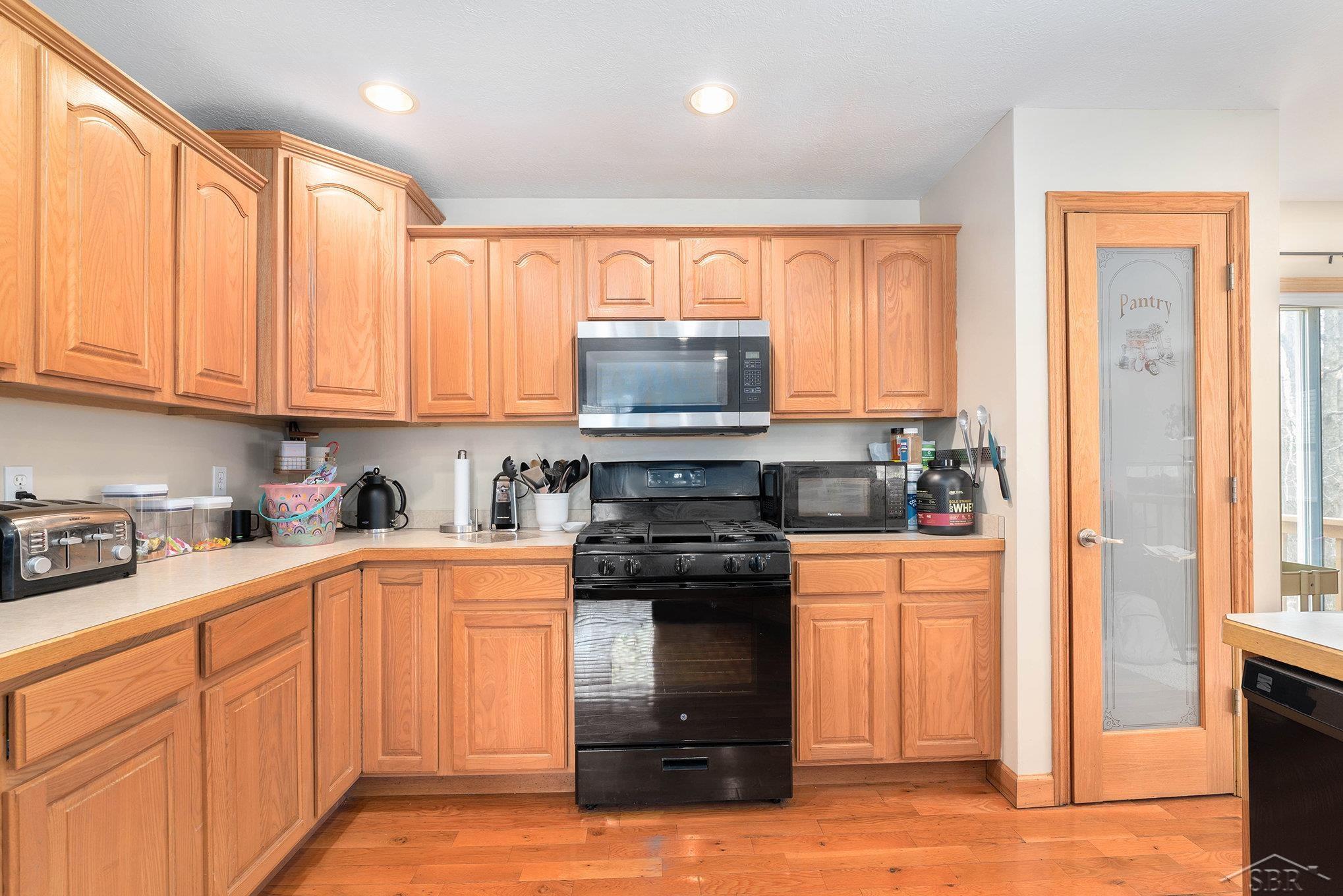 6933 Cram Road Williamsburg, MI 49690 - Photo 8 of 25 50172433-716531f9-d619-49d1-a4be-d5a026362abc.JPG