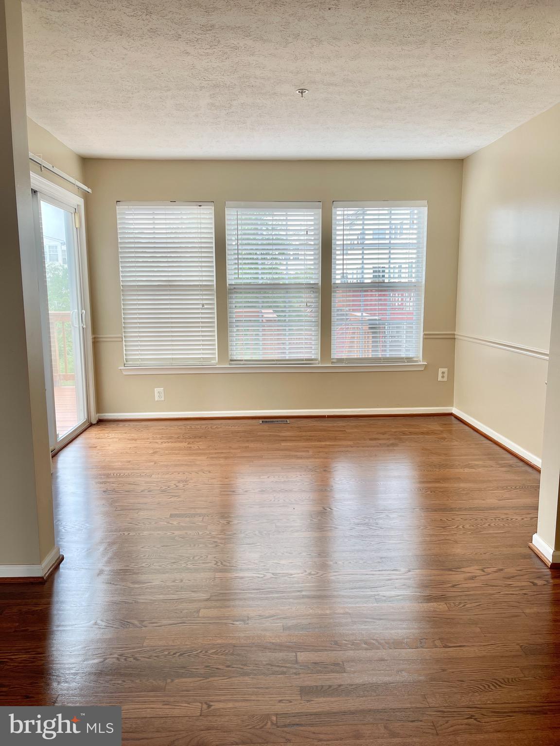 9738 Selfridge Road Baltimore, MD 21220 - Photo 13 of 37 Second Floor Living Area