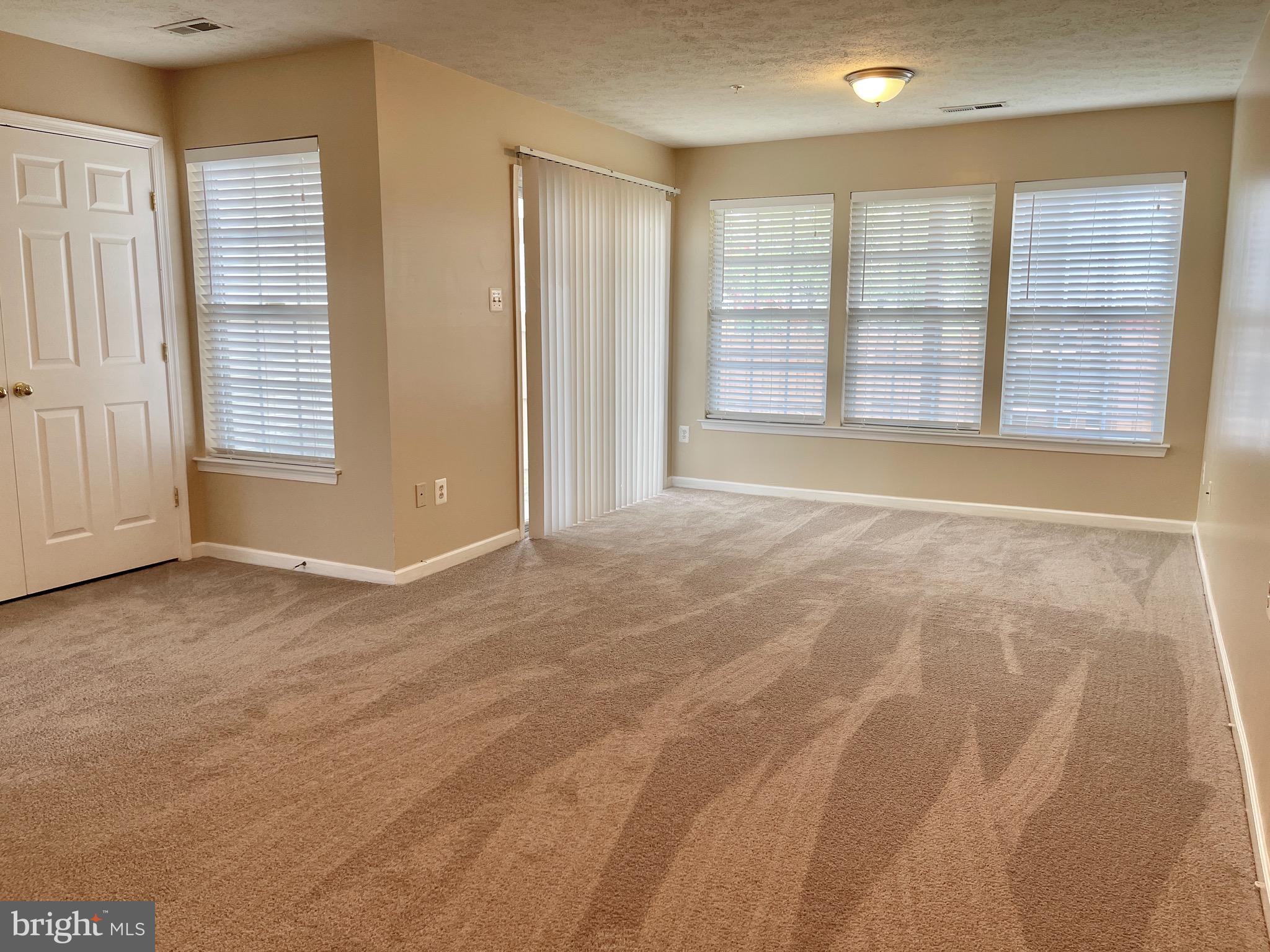 9738 Selfridge Road Baltimore, MD 21220 - Photo 3 of 37 First Floor Family Room
