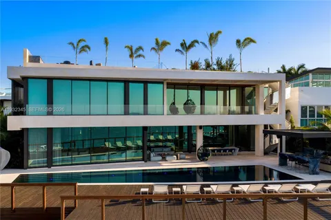 $50,000,000 | 1413 North Venetian Way, Miami, FL 33139