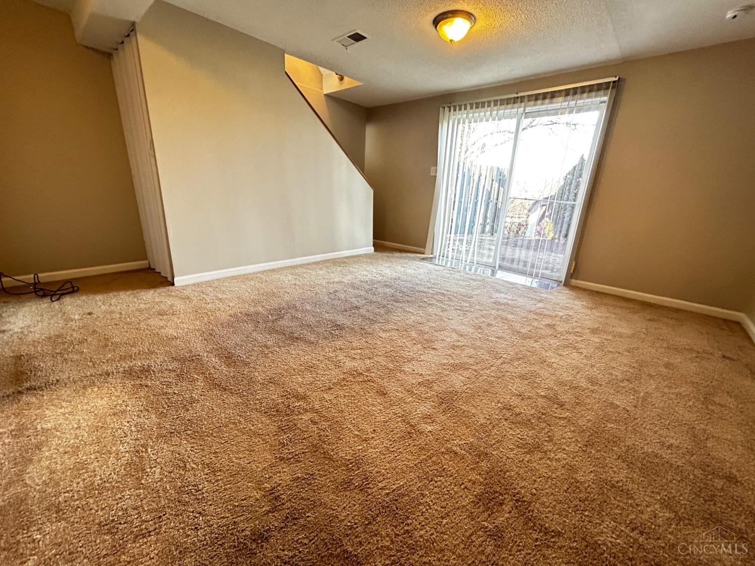 3380 North Bend Road Cincinnati, OH 45247 - Photo 6 of 38