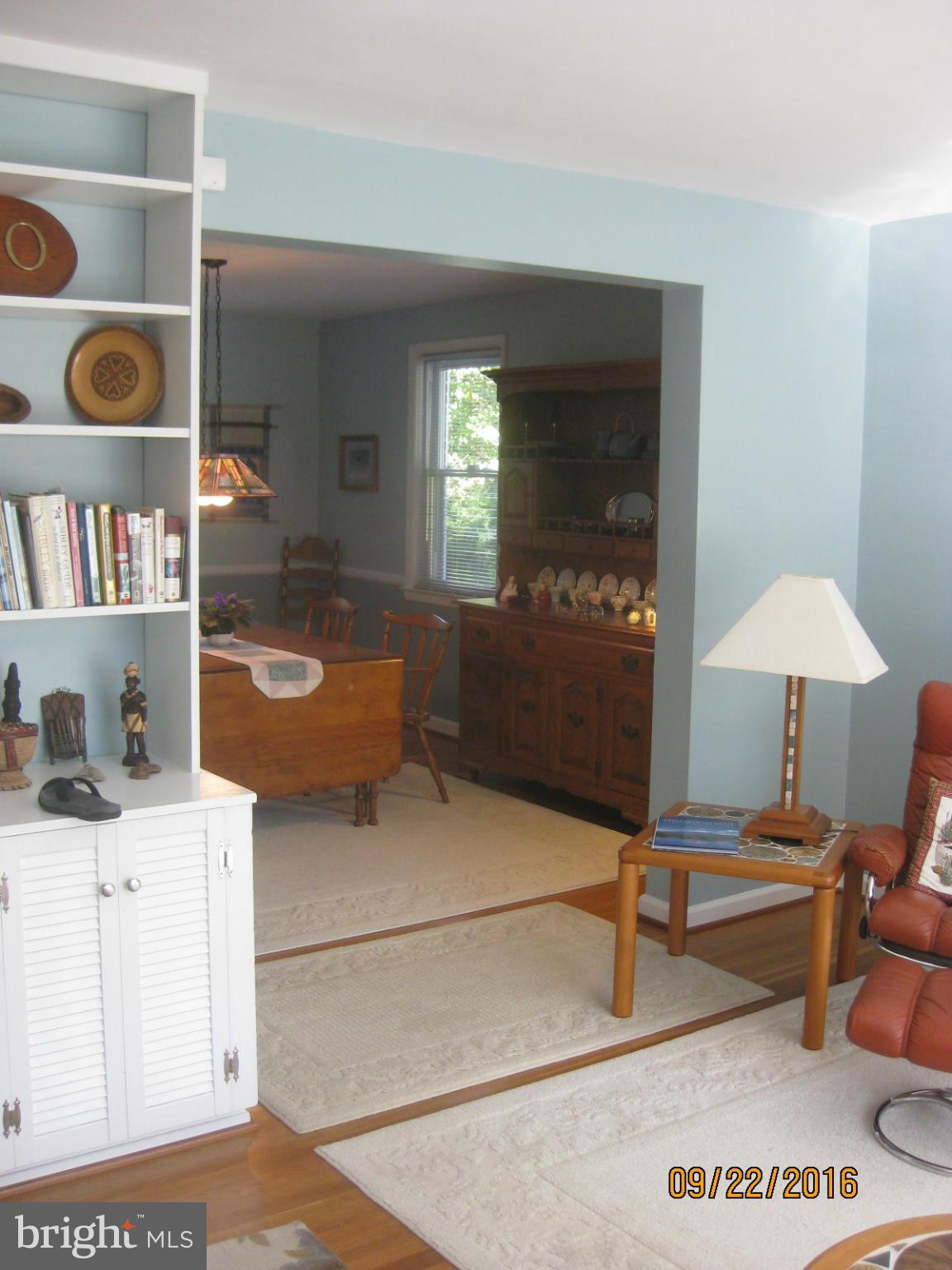 1212 Brixton Road Baltimore, MD 21239 - Photo 5 of 25 Living Room