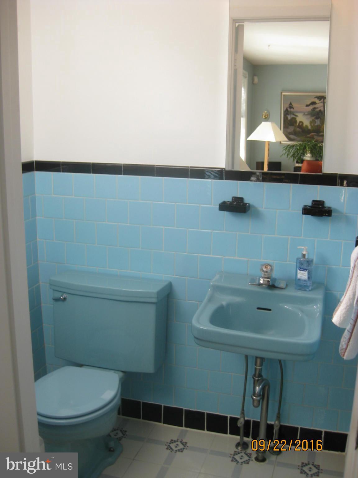1212 Brixton Road Baltimore, MD 21239 - Photo 9 of 25 First Floor Powder Room