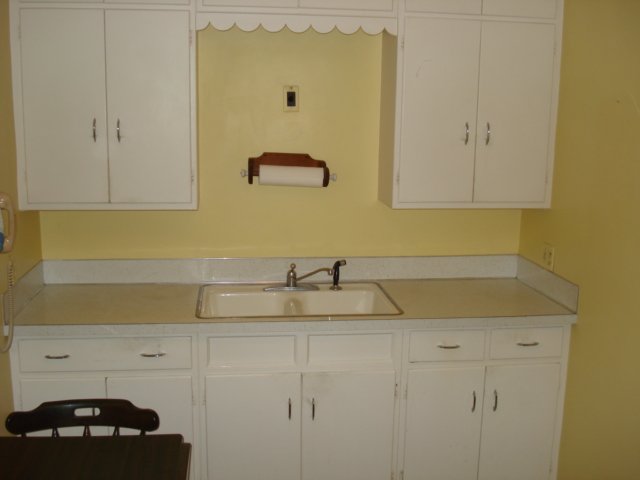1502 Maple Lane Moline, IL 61265 - Photo 6 of 9 Gallery Image 6