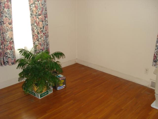 1502 Maple Lane Moline, IL 61265 - Photo 8 of 9 Gallery Image 8