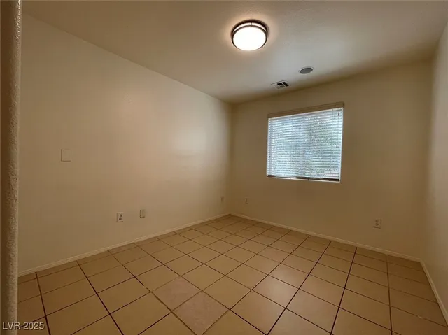 $1,950 | 4993 West Vacaville Avenue, Las Vegas, NV 89139