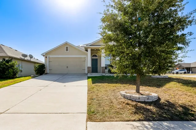 $1,800 | 100 Sulphur River Loop, Hutto, TX 78634