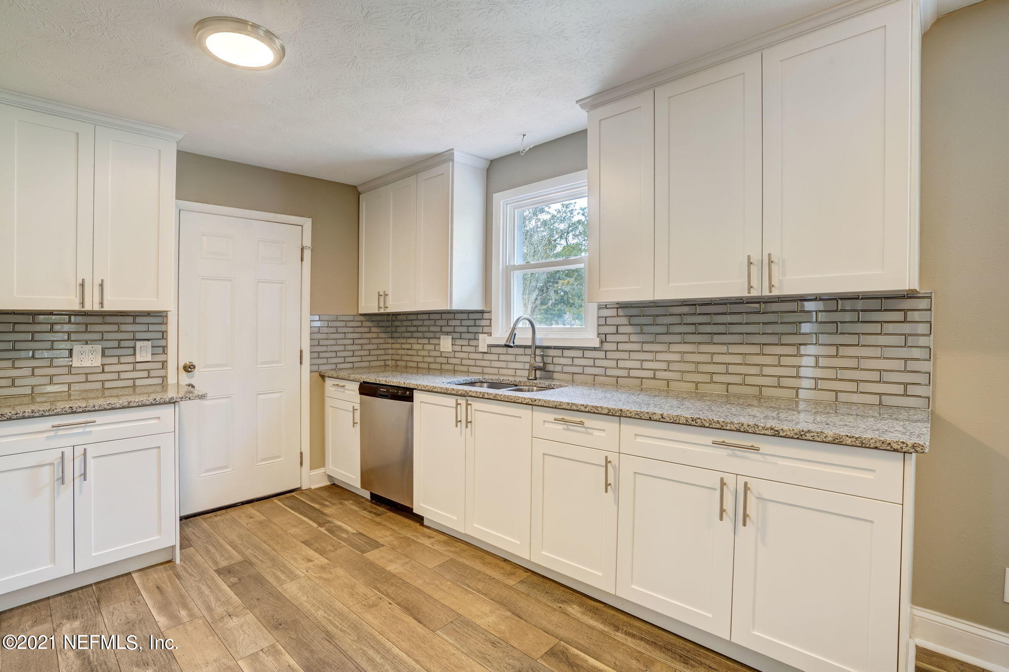 813 Halsema Road South Jacksonville, FL 32221 - Photo 17 of 46 20-web-or-mls-813 Harlem Rd-18