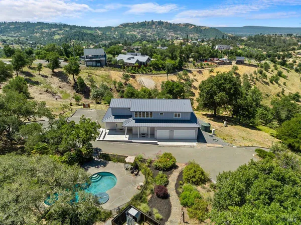 $2,395,000 | 1616 Redwood Hill Road, Santa Rosa, CA 95404