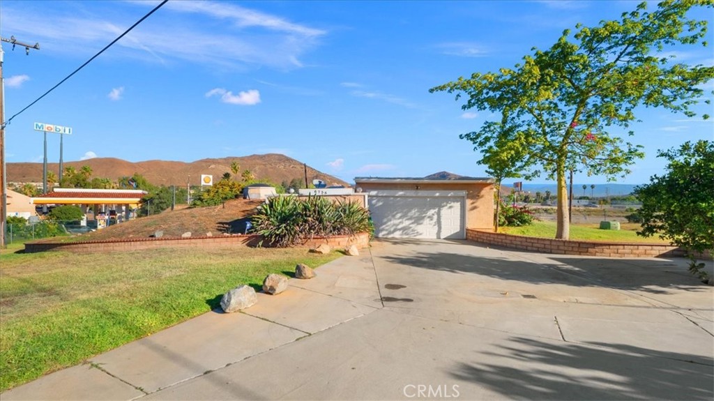 6735 Jewel Street Riverside, CA 92509 - Photo 1 of 1