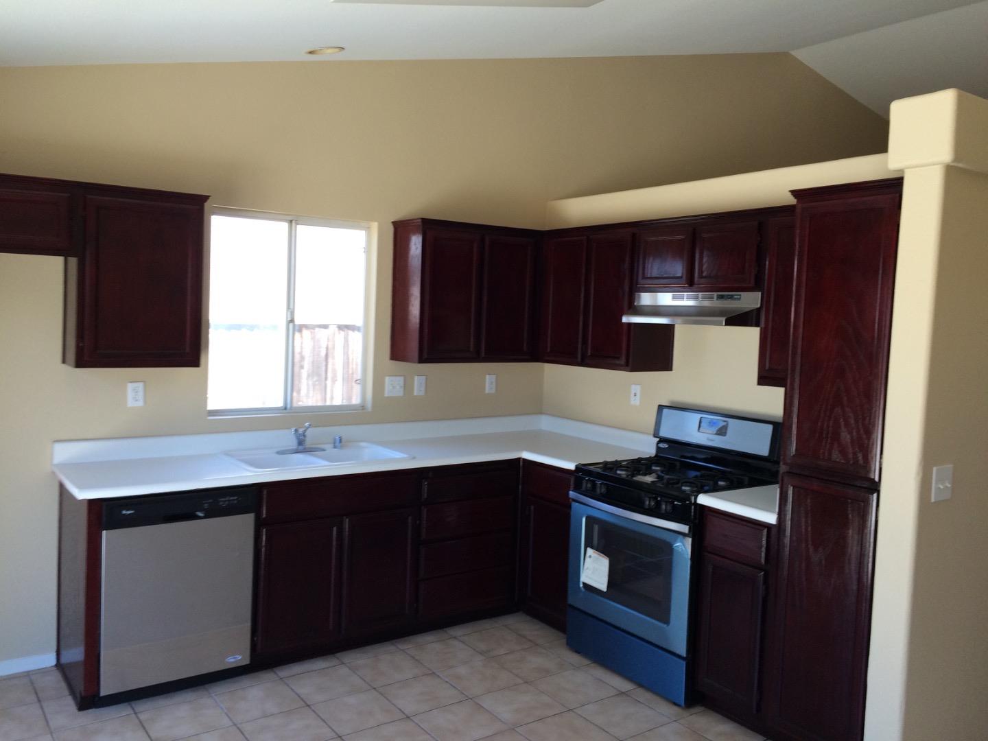 2350 Valley View Road Hollister, CA 95023 - Photo 3 of 9 Gallery Image 3