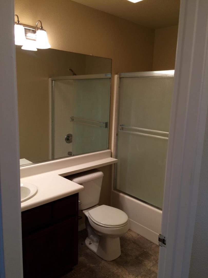 2350 Valley View Road Hollister, CA 95023 - Photo 6 of 9 Gallery Image 6
