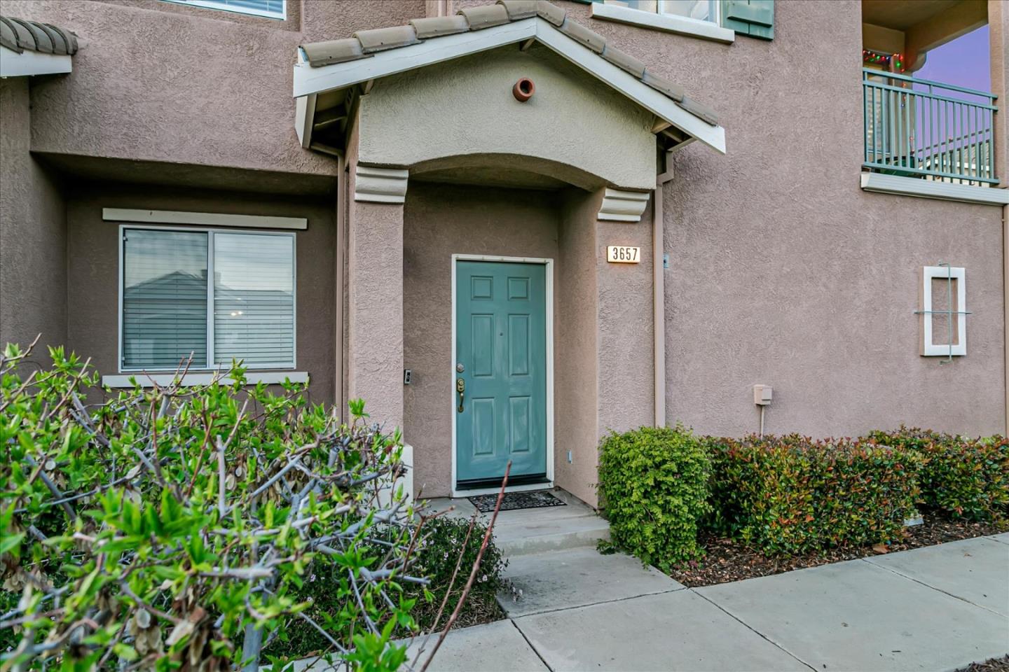 3657 Jasmine Circle San Jose, CA 95135 - Photo 45 of 62 front view of a house